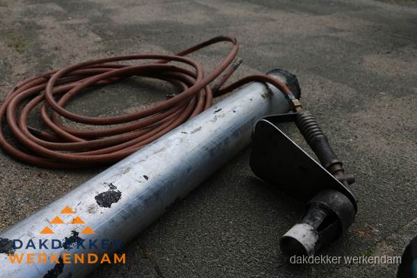 Dakdekker gasbrander en gereedschap voor spoedklus in Werkendam Dakdekker gasbrander en gereedschap voor spoedklus in Werkendam