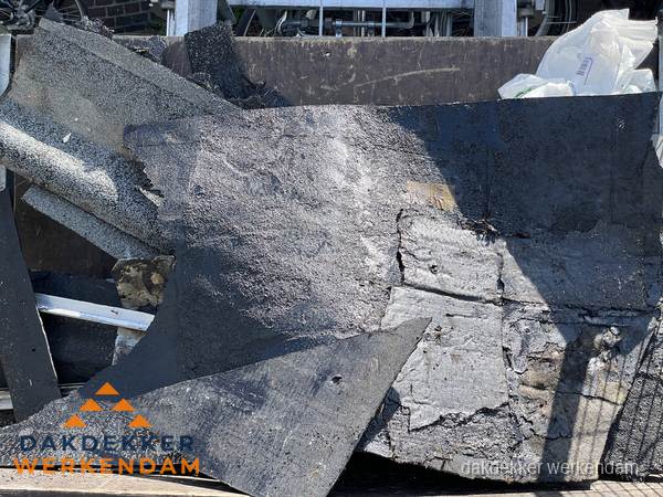 Kosten dakrenovatie: afvoer oud dakmateriaal in Werkendam